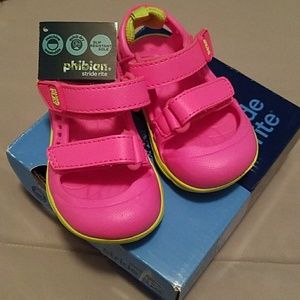 Stride Rite phibian sandals